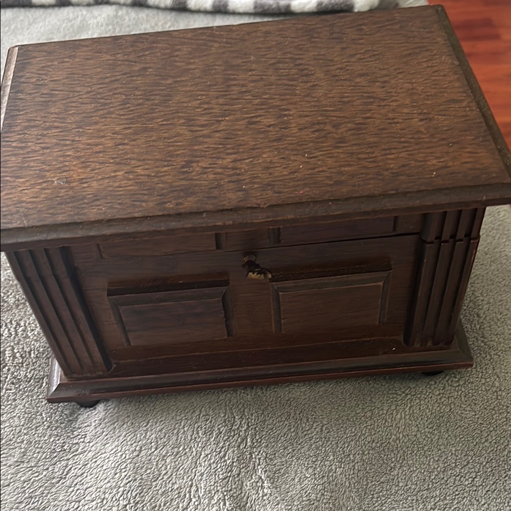 Vintage Wooden Jewelry Box